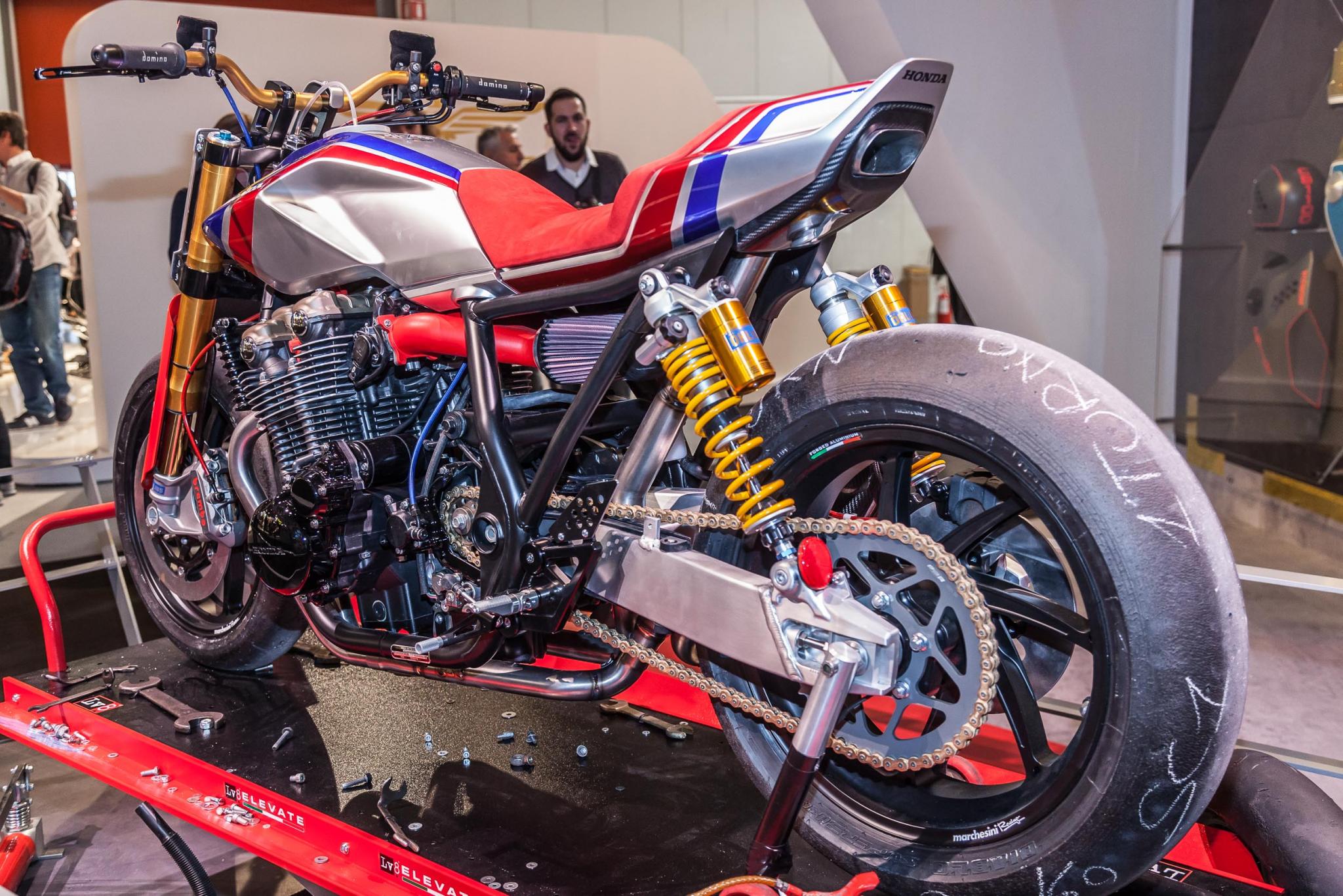 Honda CB 1100 TR Naked Bike Concept Motorrad Fotos 
