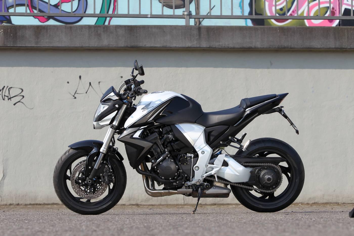 Honda CB1000R Rizoma Edition 2015 Motorrad Fotos