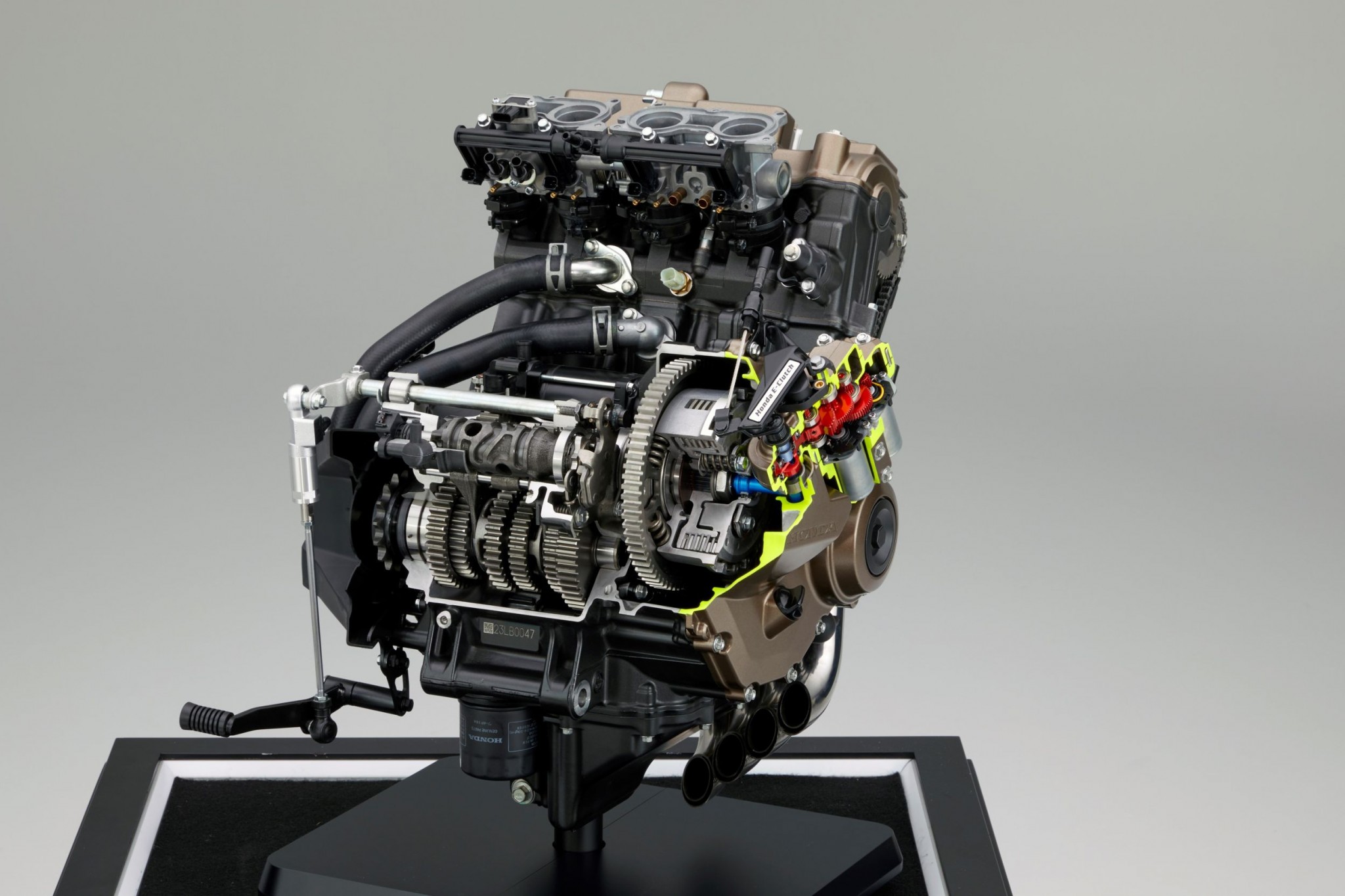 Honda CBR650R E-Clutch Test 2024 - Image 52