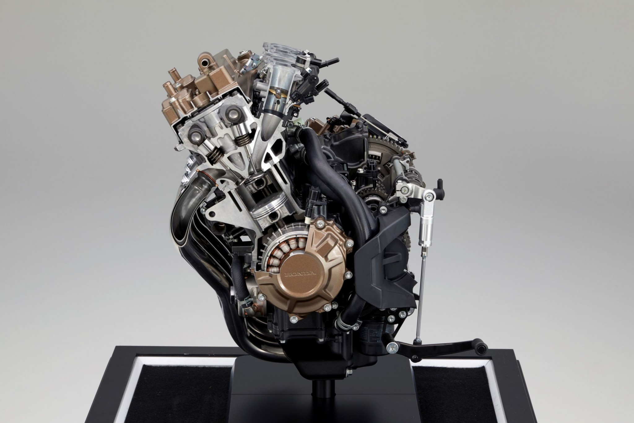 Honda CBR650R Test sprzęgła elektrycznego 2024 - Obraz 59