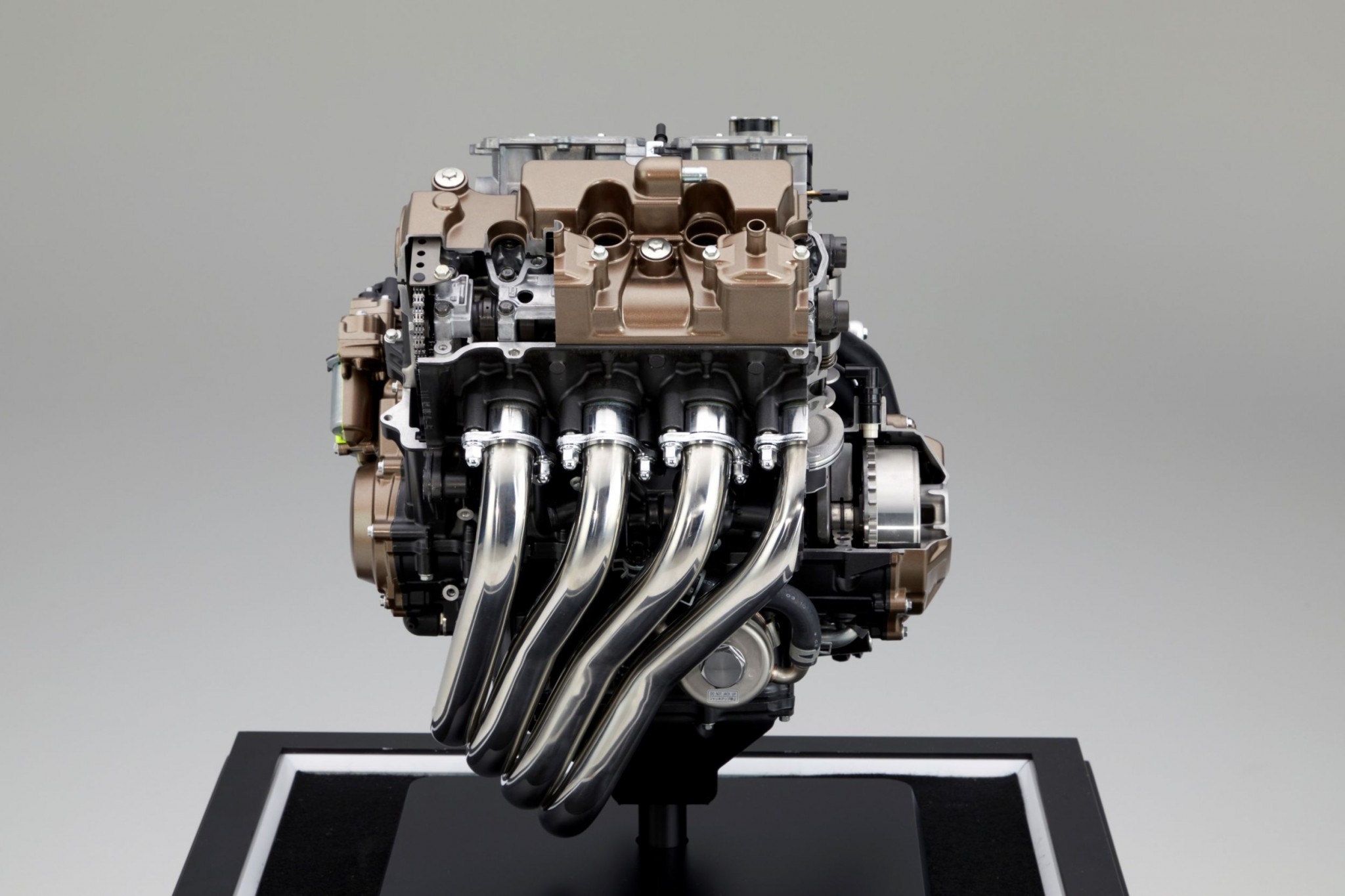 Honda CBR650R E-sklopka Test 2024 - Slika 40