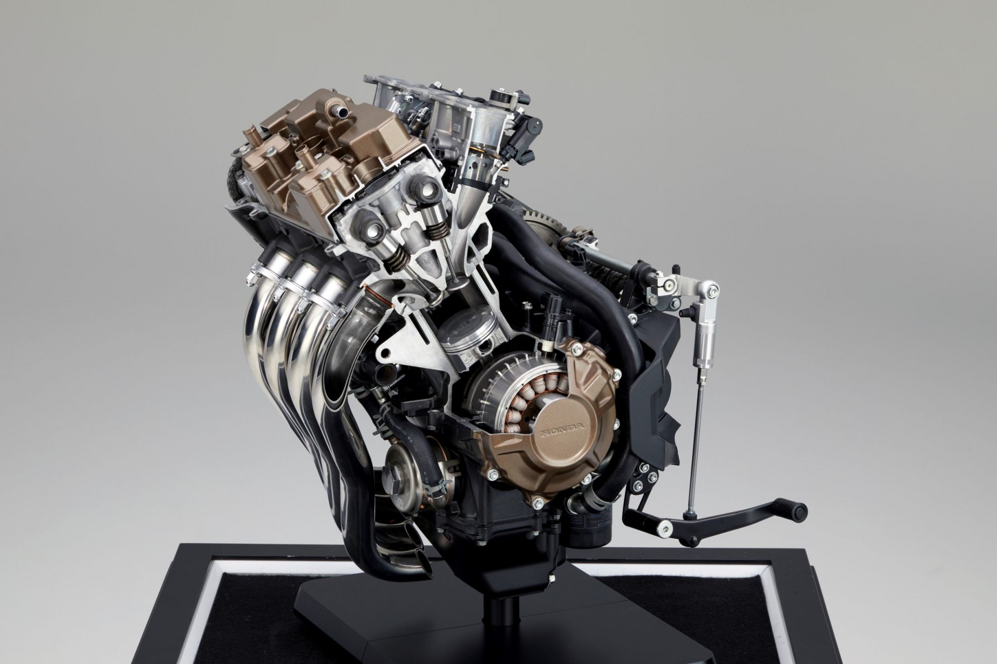 Honda CBR650R Test sprzęgła elektrycznego 2024 - Obraz 28