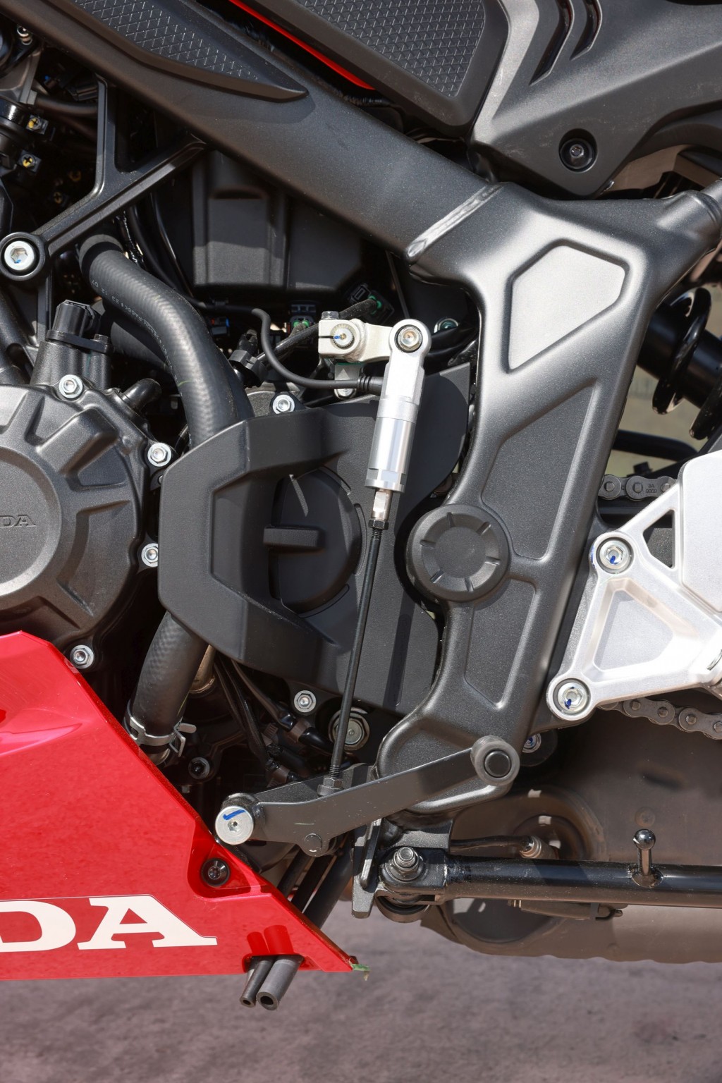 Honda CBR650R E-kopplingstest 2024 - Bild 32