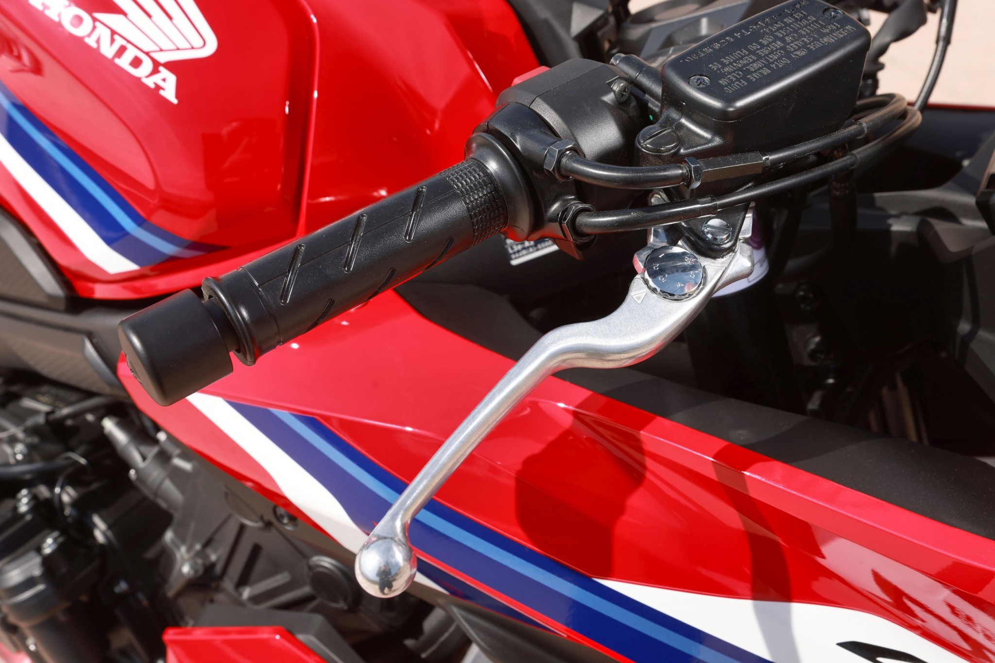 Honda CBR650R Test sprzęgła elektrycznego 2024 - Obraz 27