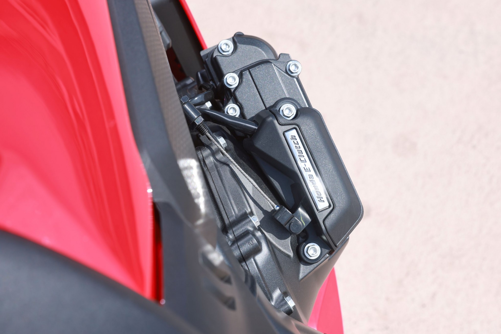 Honda CBR650R E-Clutch Test 2024 - Image 24