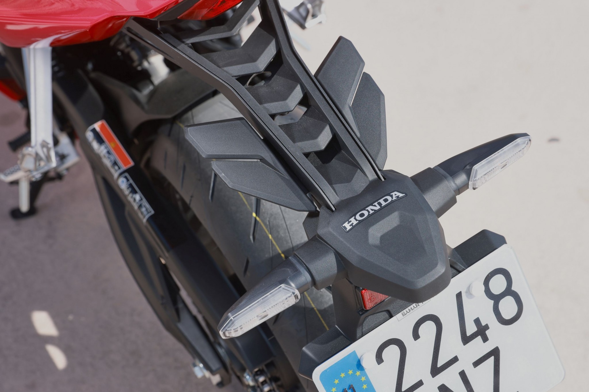 Honda CBR650R E-kopplingstest 2024 - Bild 6