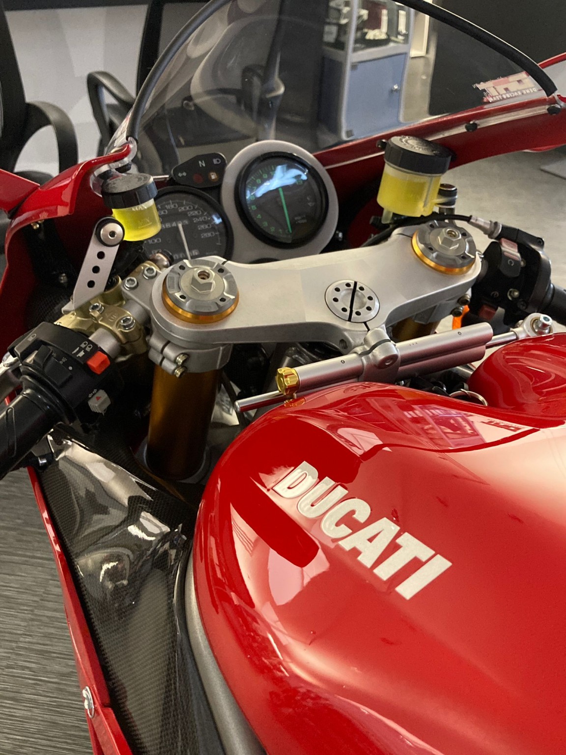  - Aufbau Ducati 996S 10
