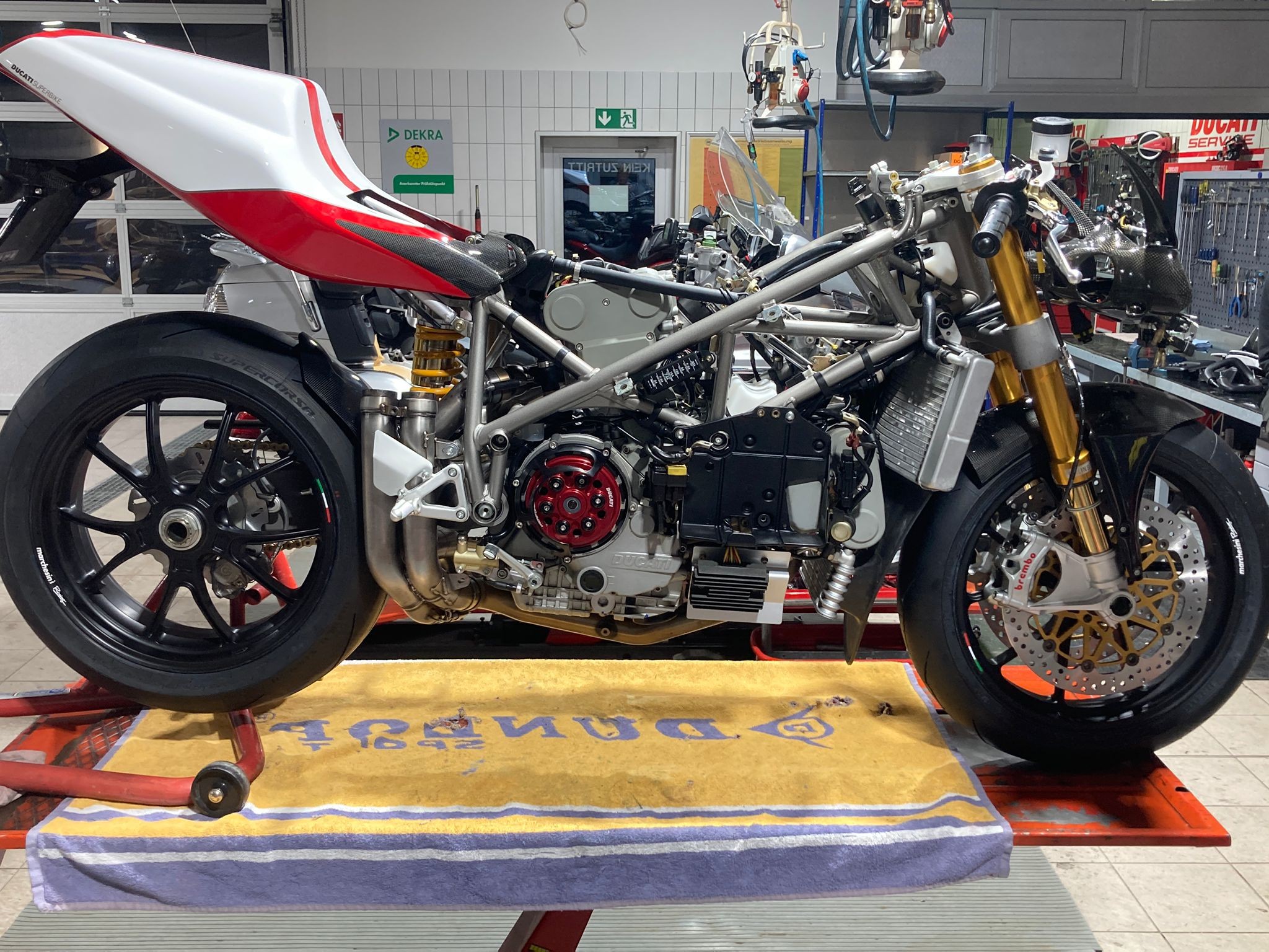  - Aufbau Ducati 996S 38