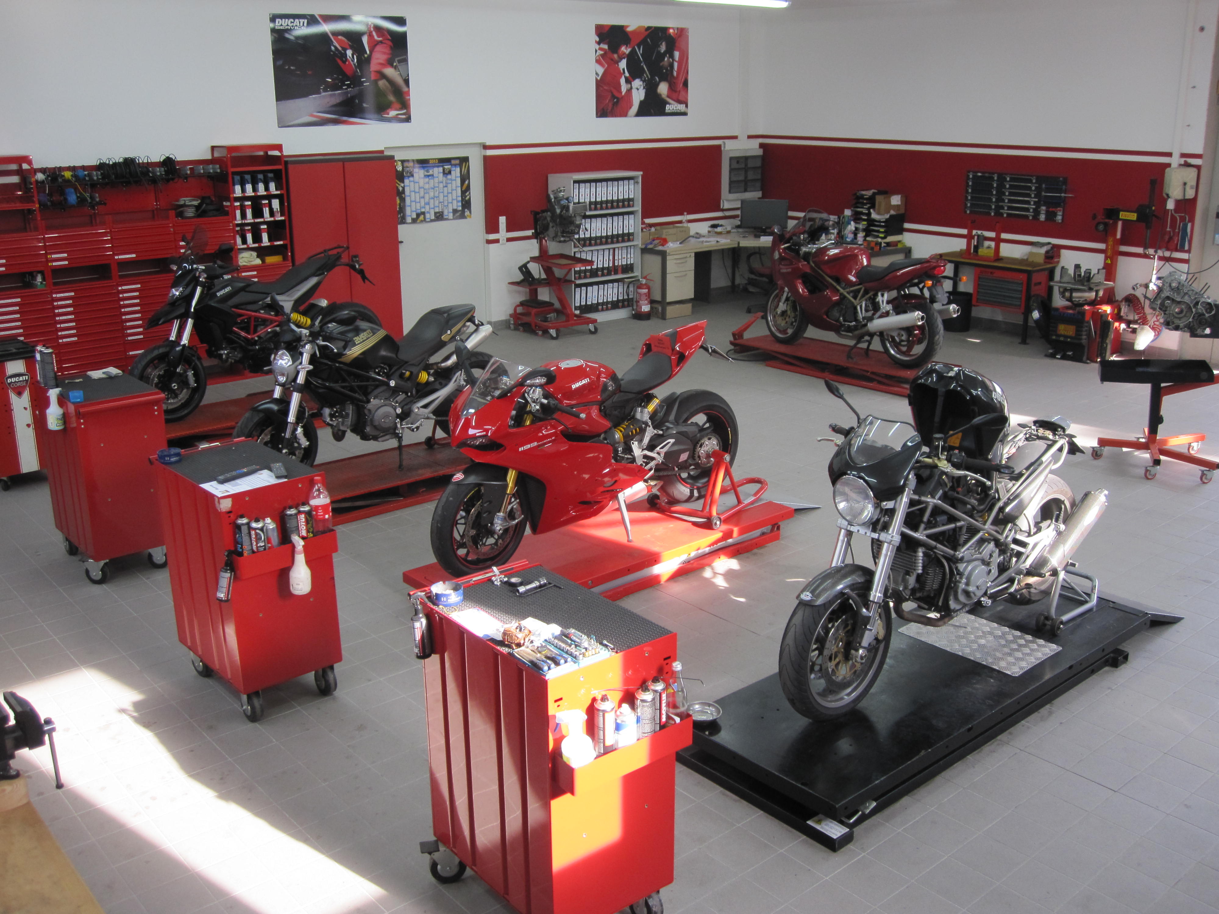 Bilder aus der Galerie Neue Werkstatt aktuell des H 228 ndlers Italienische Motorr 228 der Andreas 