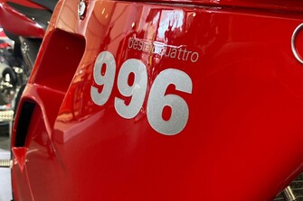 Aufbau Ducati 996S