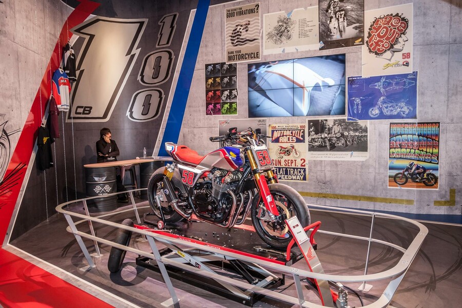 Honda CB 1100 TR Naked Bike Concept