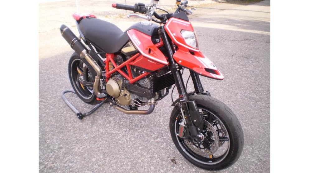 Ducati Hypermotard 1100 Evo SP - Bild 19