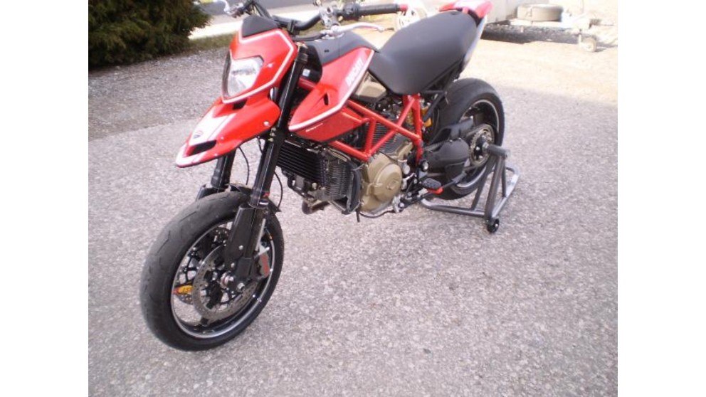 Ducati Hypermotard 1100 Evo SP - Bild 20