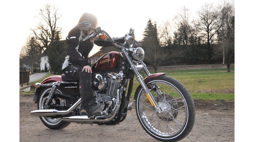 Harley-Davidson Sportster XL 1200 V Seventy-Two - Obrázek 22