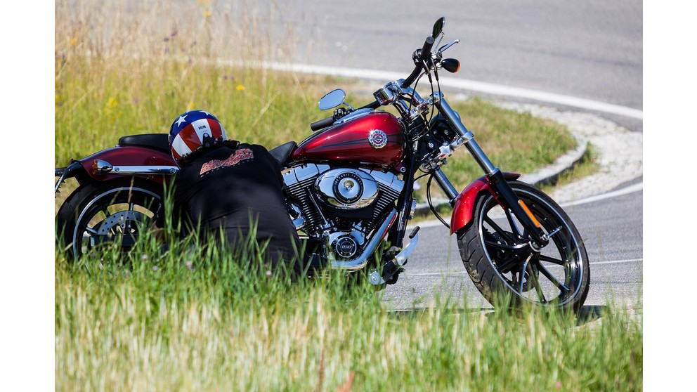 Harley-Davidson CVO Breakout FXSBSE - Resim 14