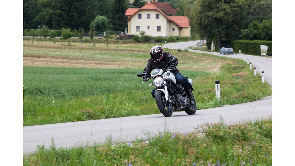 Ducati Monster 696 - Kép 22
