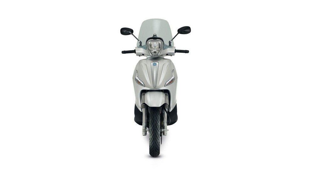 Piaggio Beverly 350ie Sport Touring - Image 17