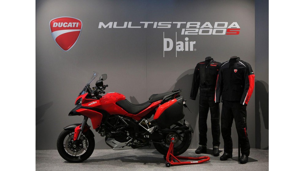 Ducati Multistrada 1200 S Touring - Imagen 11