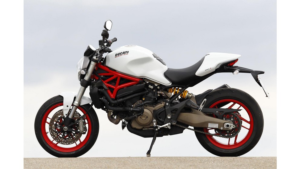 Ducati Monster 1200 - Kép 16