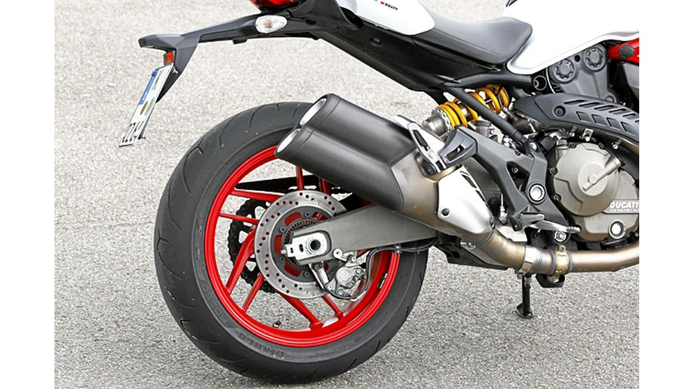 Ducati Monster 1200 - Kép 18