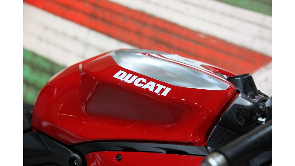 Ducati 1199 Panigale R - afbeelding 24