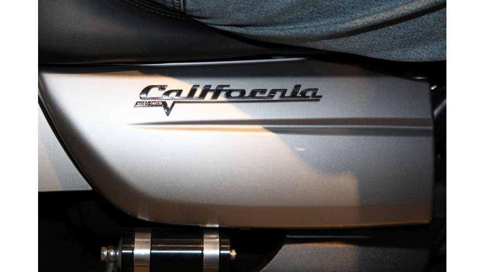 Moto Guzzi California 1400 Custom - Bild 11