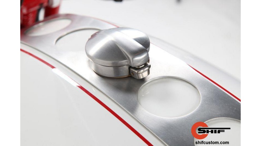 Ducati GT 1000 - Obrázok 9