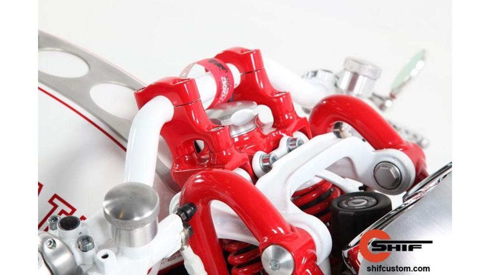 Ducati GT 1000 - Obrázok 14