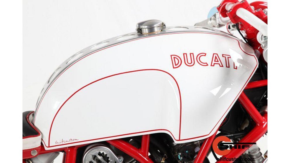 Ducati GT 1000 - Obrázok 18