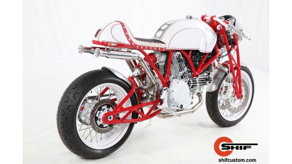 Ducati GT 1000 - Obrázok 21