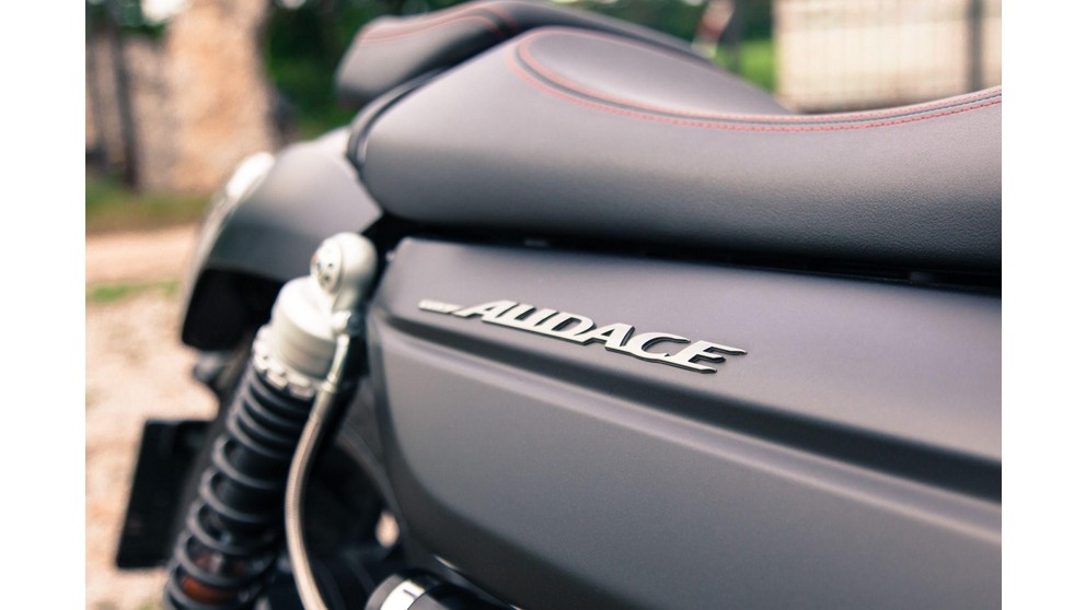 Moto Guzzi California 1400 Audace - Imagem 12