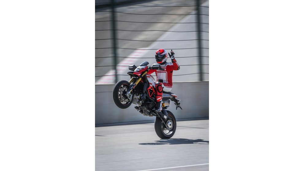 Ducati Hypermotard 939 SP - afbeelding 21