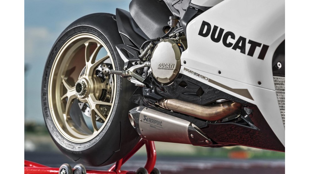 Ducati 1299 Panigale S - afbeelding 24