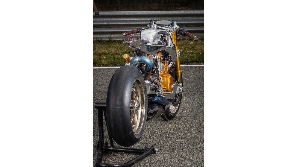 Ducati 1199 Panigale S - Kép 15
