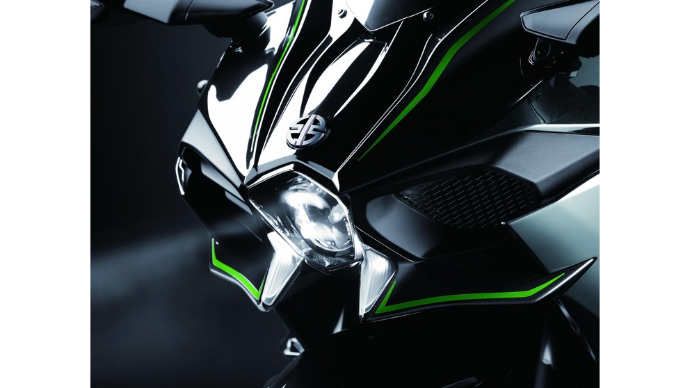 Kawasaki Ninja H2 Carbon - Imagen 12