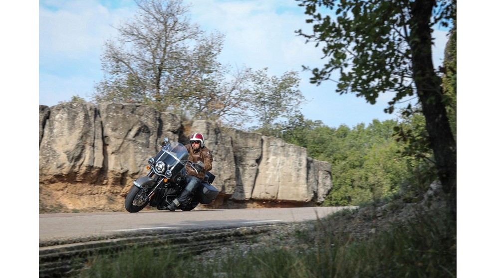 Harley-Davidson Softail Breakout 114 FXBRS - Obrázek 23