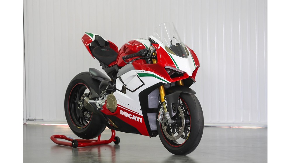 Ducati Panigale V4 Speciale - Image 10