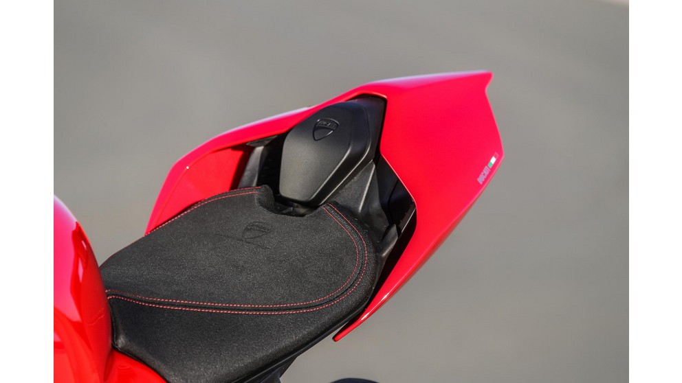 Ducati Panigale V4 Speciale - Imagem 17