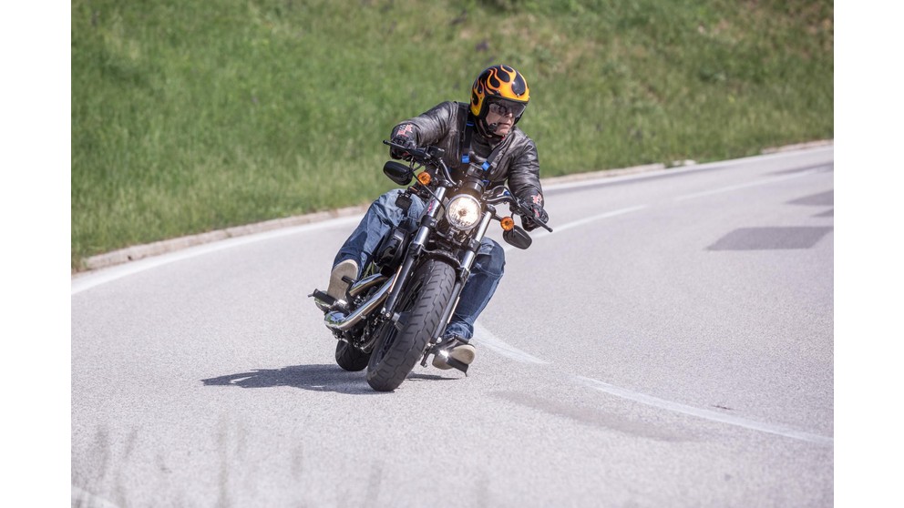 Harley-Davidson Sportster XL 1200X Forty-Eight - Obrázek 17