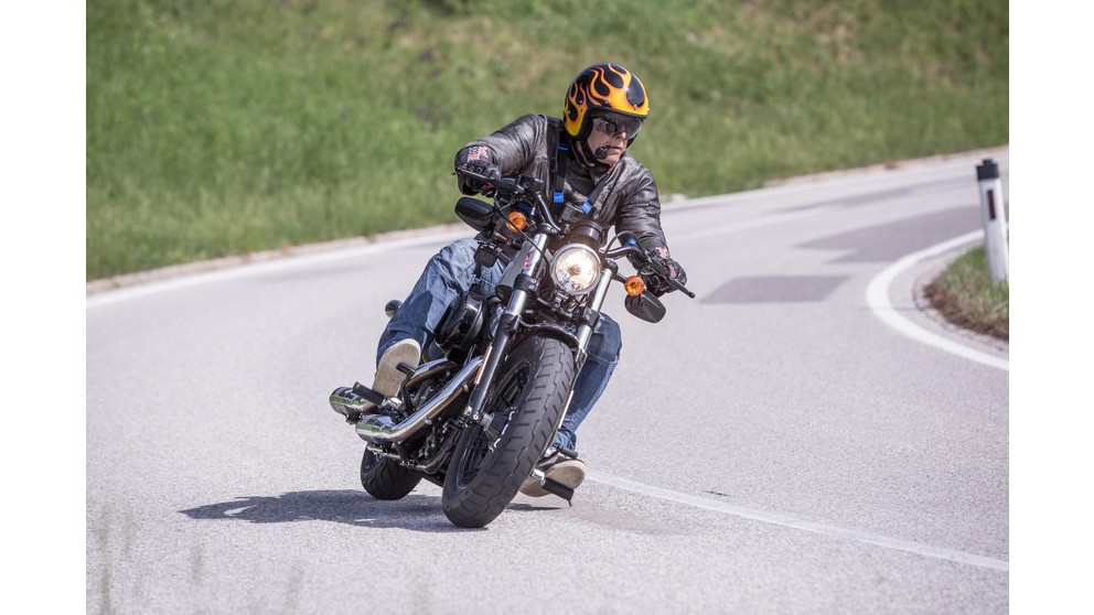 Harley-Davidson Sportster XL 1200X Forty-Eight - Obrázek 20