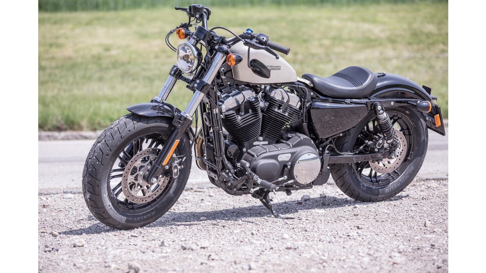 Harley-Davidson Sportster XL 1200X Forty-Eight - Imagem 16