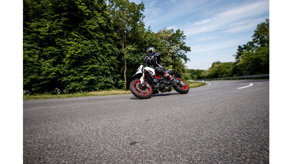 Ducati Hypermotard 939 - Imagen 19