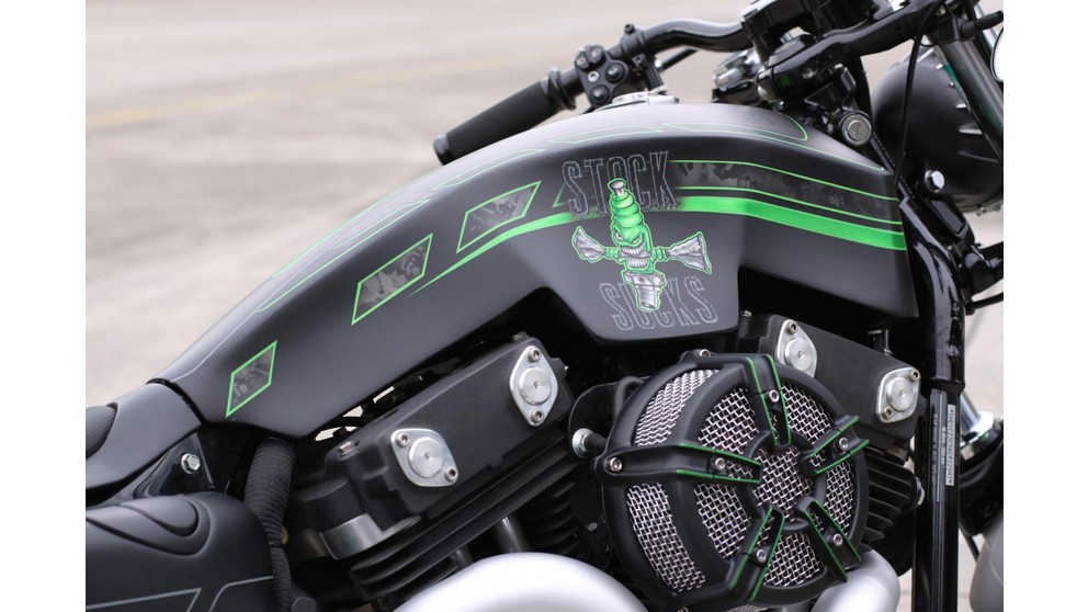 Harley-Davidson Sportster XL 1200 N Nightster - Obrázek 8
