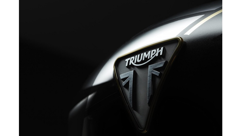 Triumph Rocket III - Resim 2