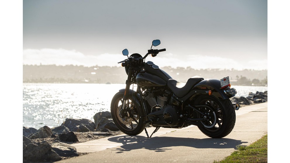 Harley-Davidson Low Rider S FXLRS - Obrázek 16