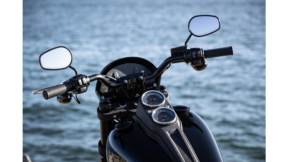 Harley-Davidson Low Rider S FXLRS - Obrázek 21