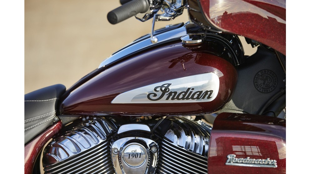 Indian Roadmaster Limited - Слика 4