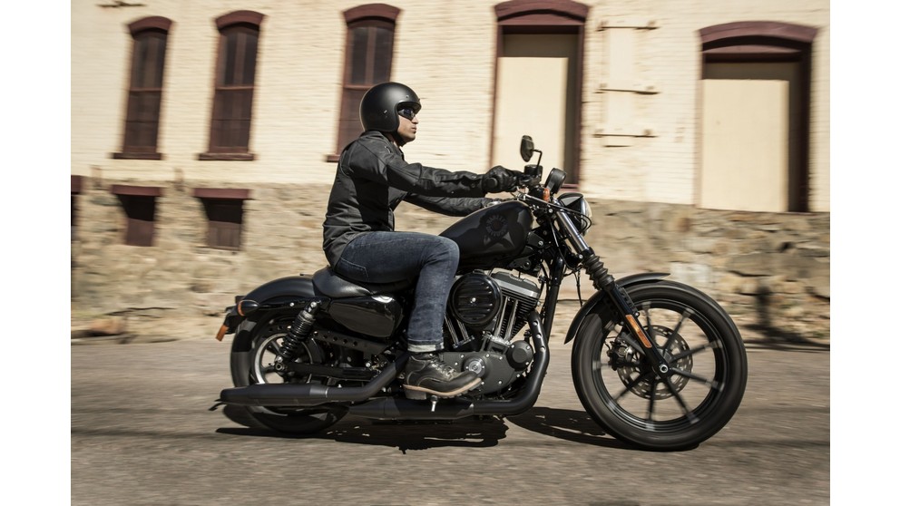 Harley-Davidson Sportster XL 883 N Iron - Bild 6