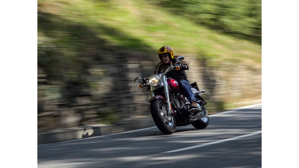 Harley-Davidson V-Rod VRSCA - Bild 11