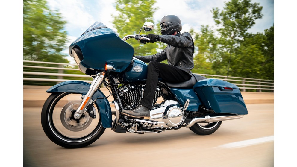 Harley-Davidson CVO Road Glide FLTRSE - Obraz 13